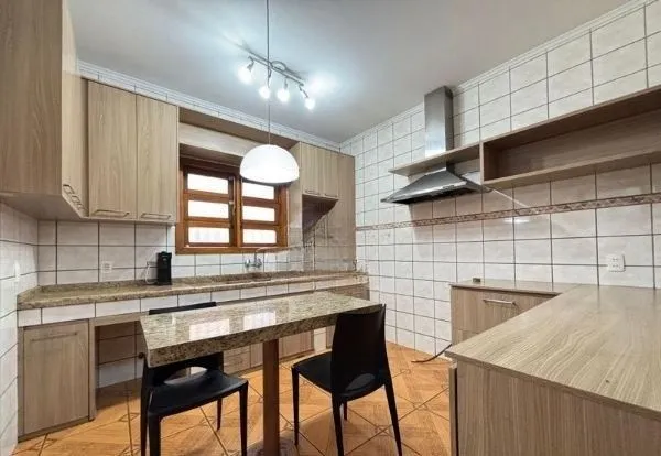 Imagem casa sobrado na Medianeira com 4 dormitórios
