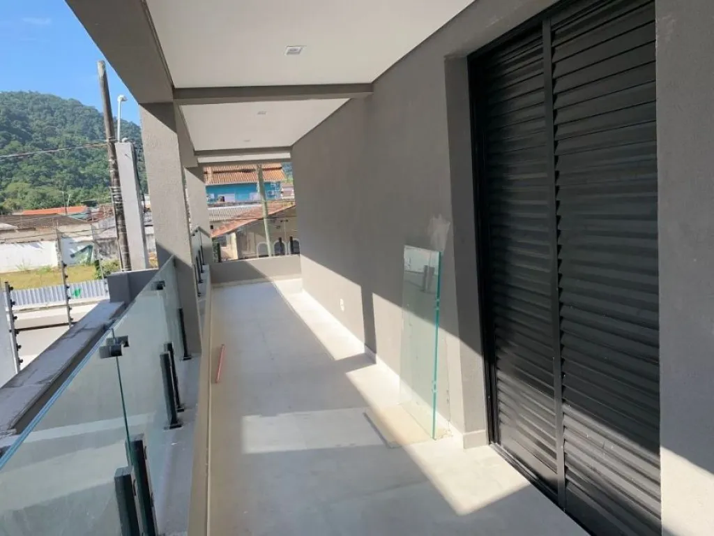 Imagem CASA COM 525,00 m² - CANTO DO FORTE - PRAIA GRANDE SP