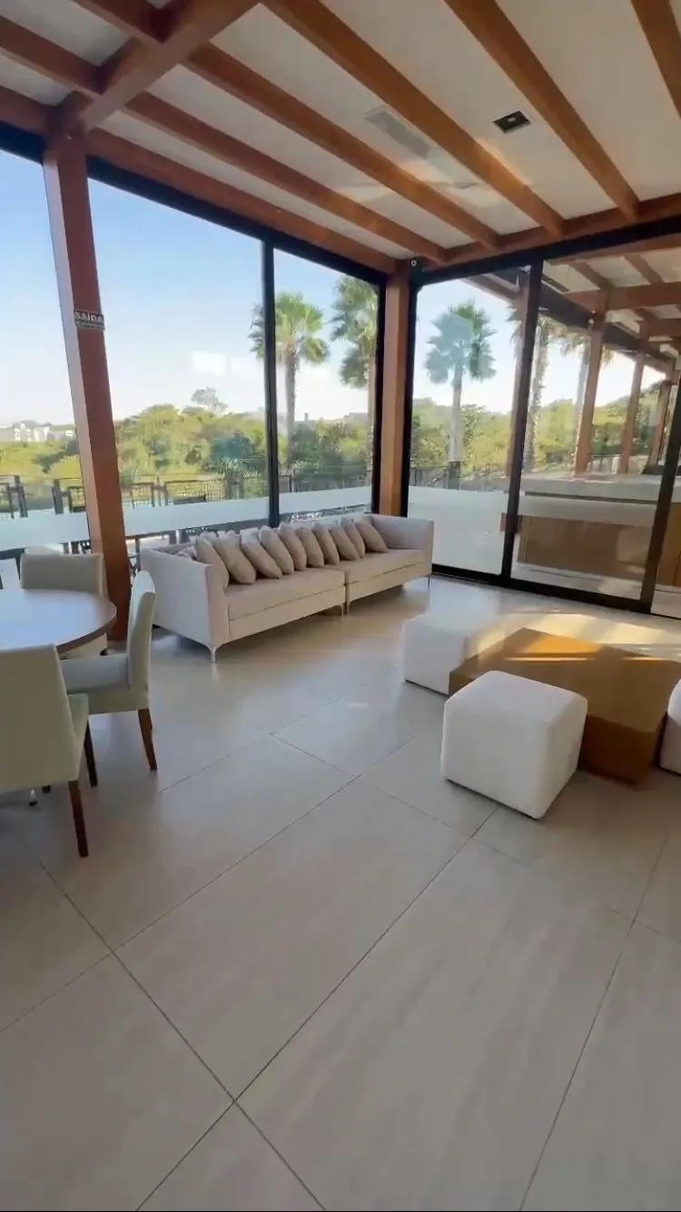 Imagem A Venda Casa de Luxo 445m2 Cond. Alphaville Castelo 4 Suítes Master