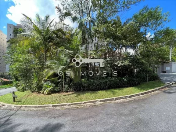 Imagem Cond Chác Granja Velha: 02 casas independentes em uma. Muito jardim!