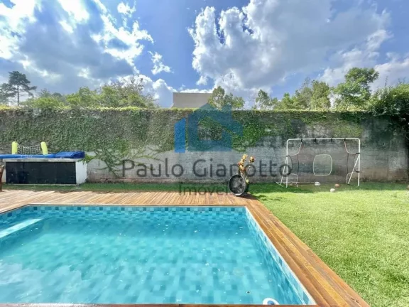 Imagem Casa Nova e Térrea no Centro da Granja Viana