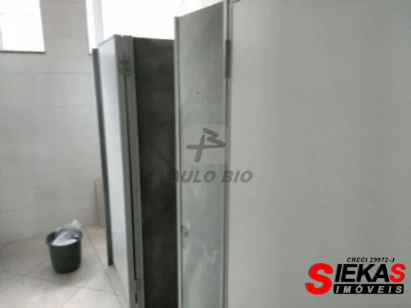 Imagem Locação de Galpão Comercial em Mauá-SP, Bairro Loteamento Industrial Coral: 1 Banheiro, 1.300 m² de Área.