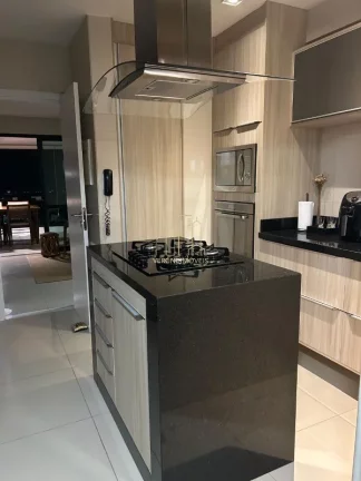 Imagem Lindo apartamento com três quartos e armários planejados para vender no Manhatan Square na Paralela