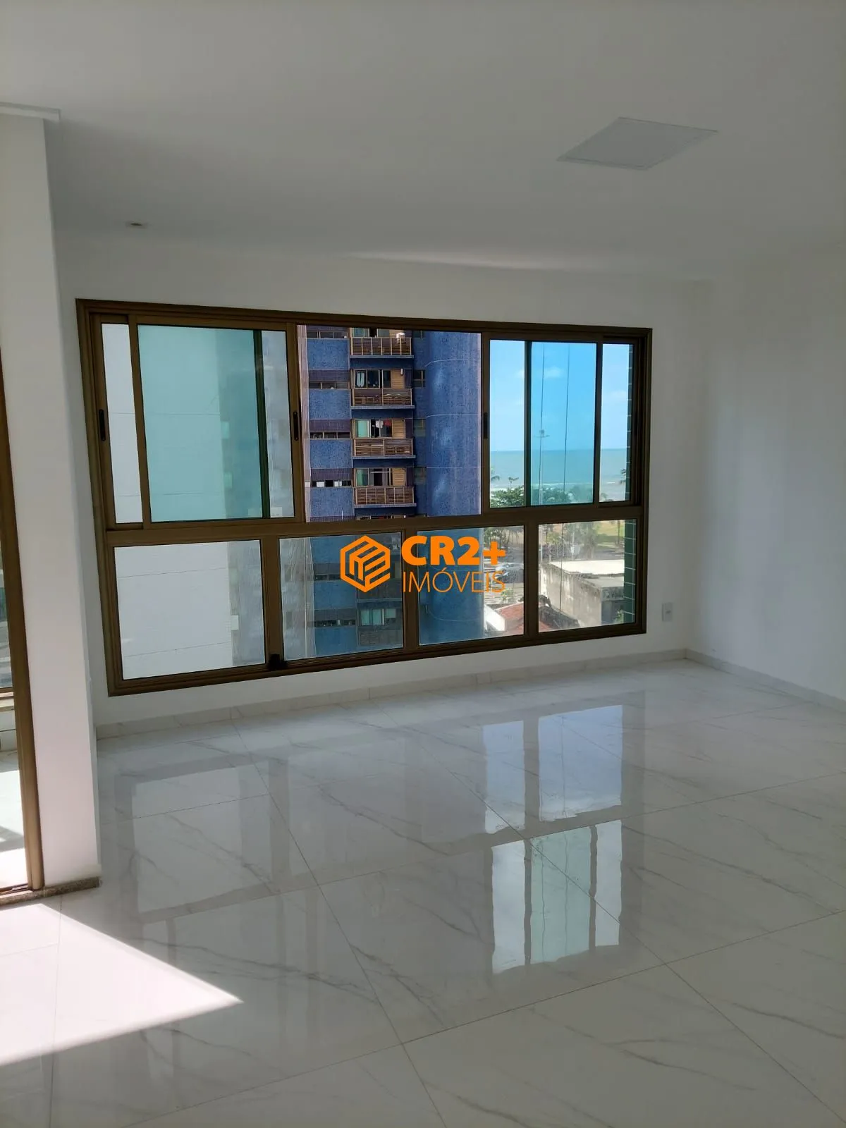 Imagem Vendo apartamento no Pina com 126 m², com 3 quartos. Lazer e boa localização.