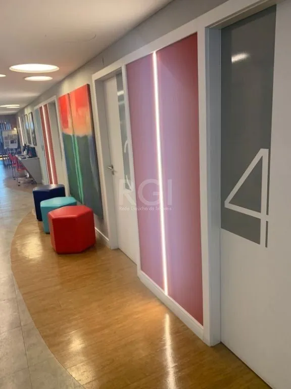 Imagem Prédio Para Comprar , 3300 m² por R$ 14.000.000,00 - Centro - Porto Alegre/RS
