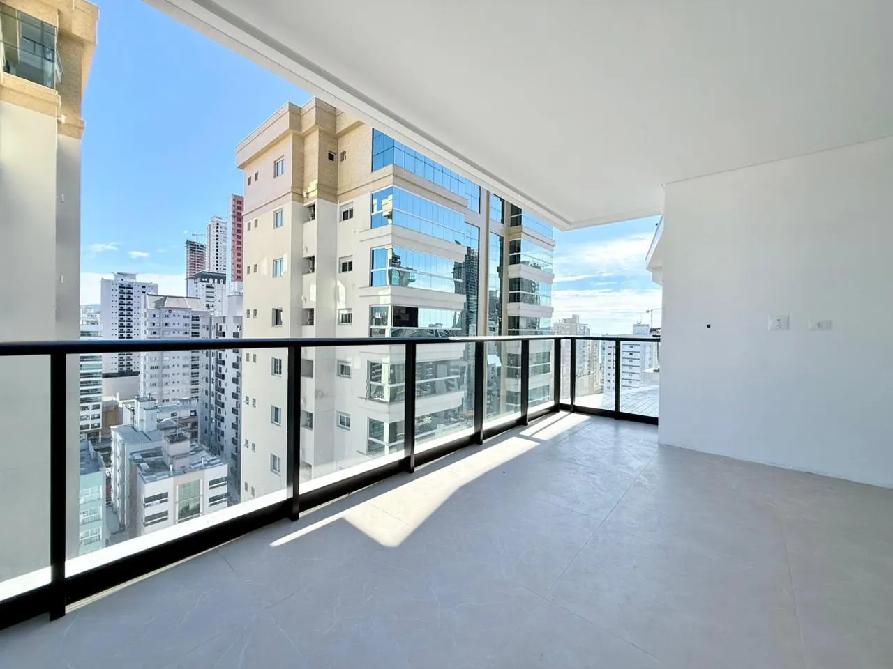 Imagem Apartamento à venda com 132m2 por R$ 1.600.000,00