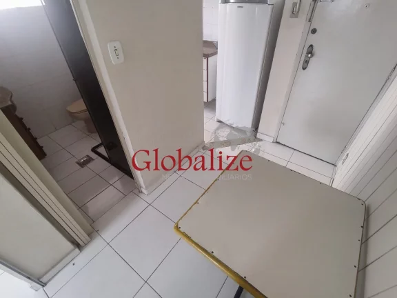 Imagem Sala living muito espaçosa e reformada em andar alto no bairro do José Menino em Santos (SP) por R$.285.000,00 !