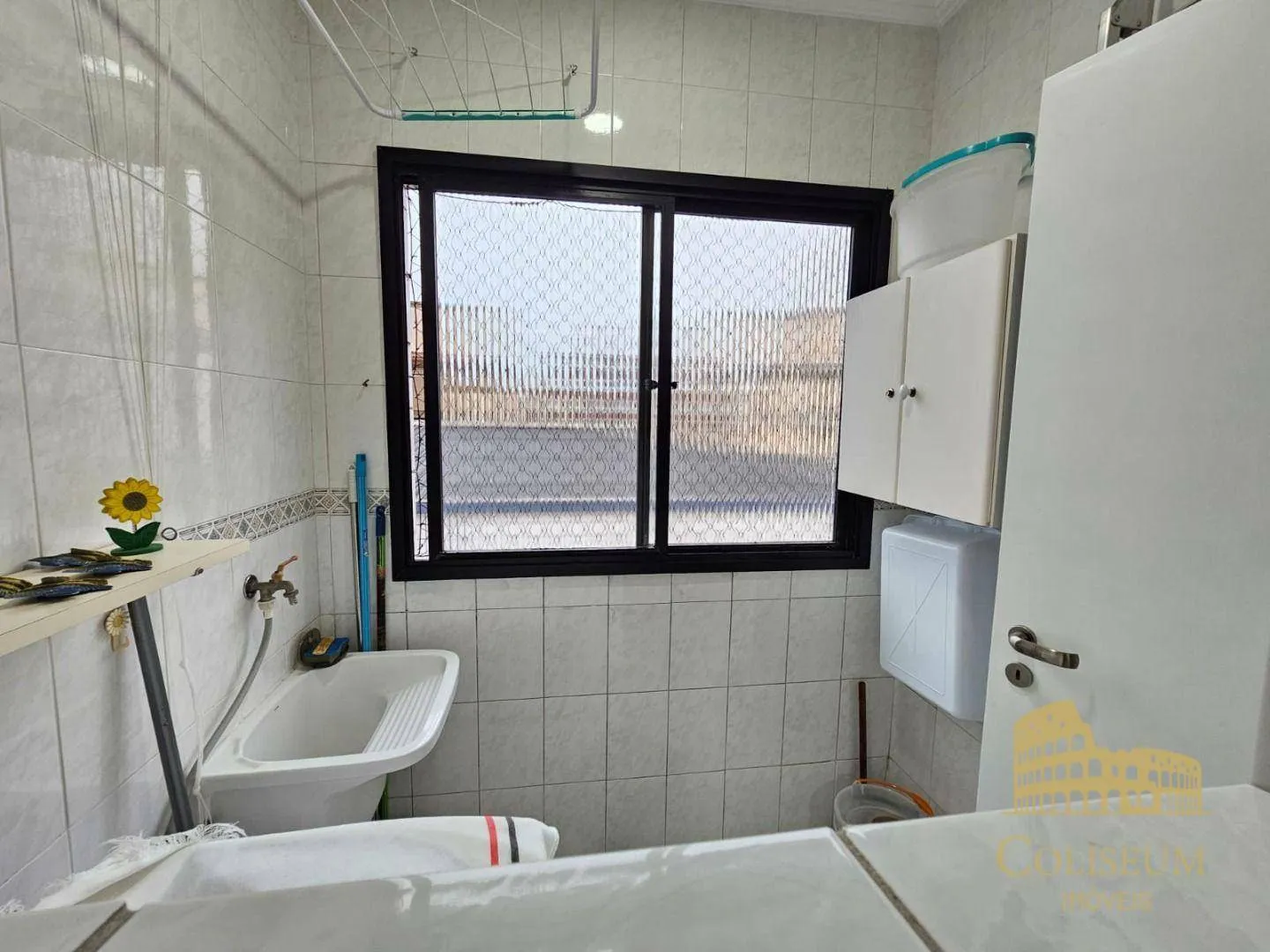 Imagem Apartamento com 1 dormitório à venda, 57 m² por R$ 335.000,00 - Vila Assunção - Praia Grande/SP