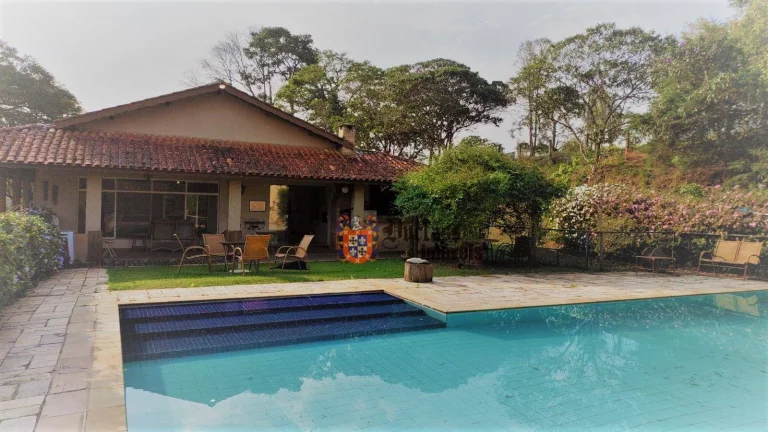 Imagem Sítio com 6 dormitórios à venda, 15000 m² por R$ 1.500.000,00 - Cachoeira - Atibaia/SP