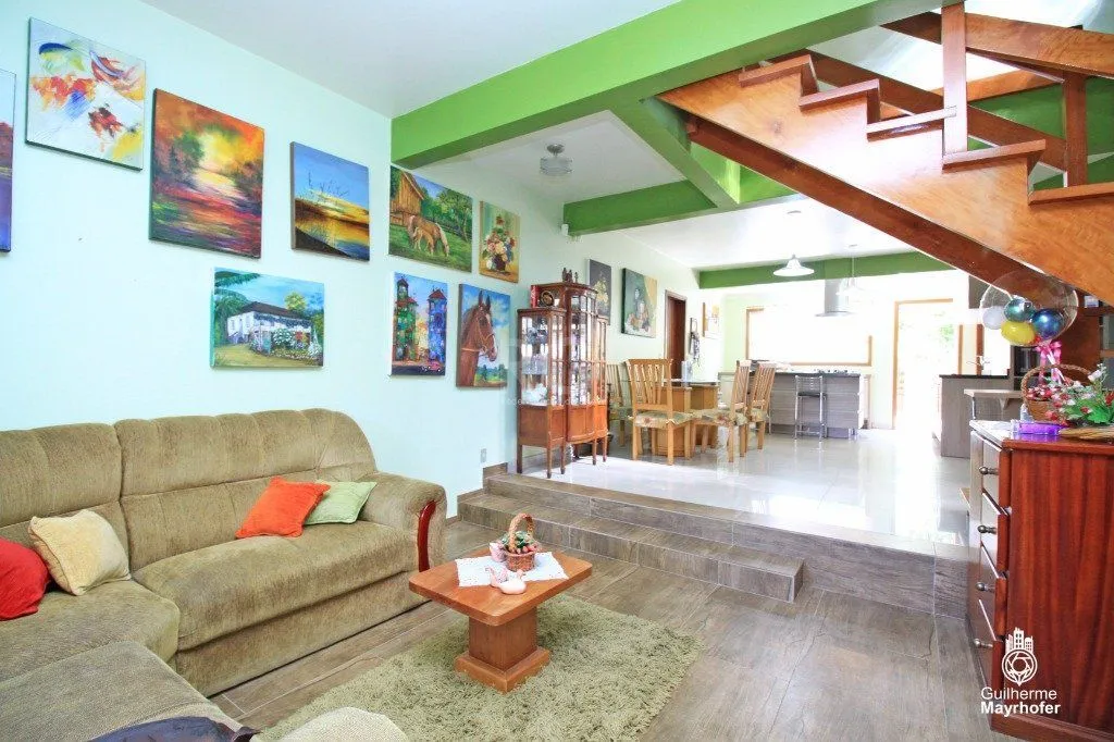 Imagem Casa para Venda - 240m², 4 dormitórios, sendo 3 suites, 6 vagas - Jardim Sabará