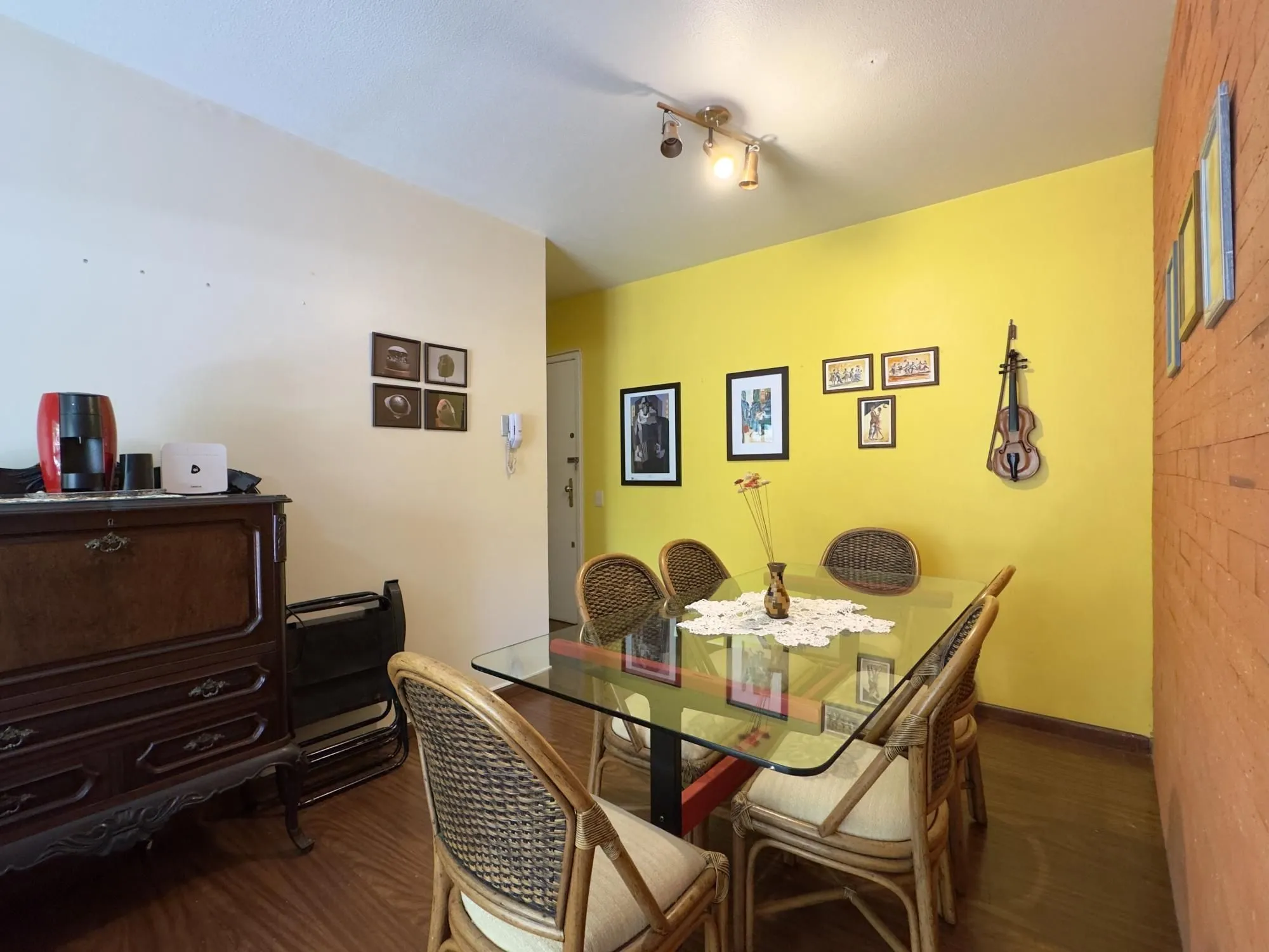 Imagem Apartamento 2 dormitórios com sacada e vaga de garagem próximo à PUCRS