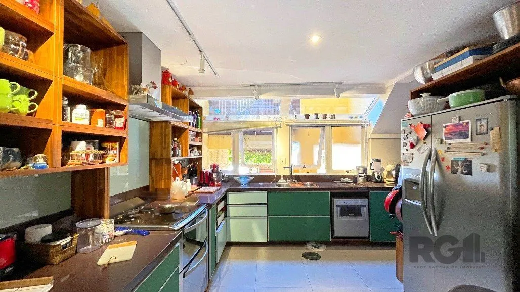 Imagem Casa em Condomínio para comprar no bairro Tristeza com 3 dormitórios