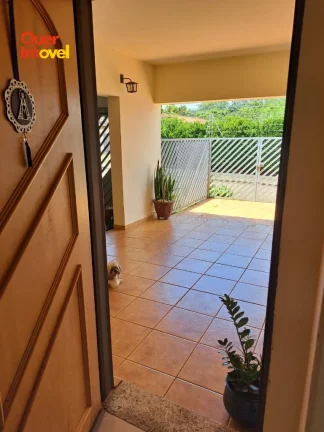 Imagem Casa à venda no Jardim Recreio, Ribeirão Preto-SP: 3 quartos, 3 suítes, 5 salas, 4 banheiros, 5 vagas, 450m². Quer Imóvel Negócios Imobiliários.