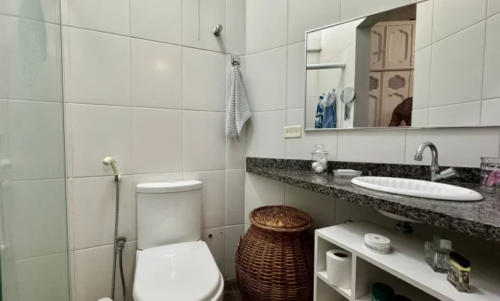 Imagem Maravilhosa Casa à Venda com Atmosfera Aconchegante!