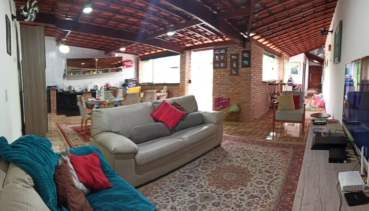 Imagem Casa à venda 2 Quartos, Loteamento Residencial e Comercial Vila São Paulo, Pindamonhangaba - SP