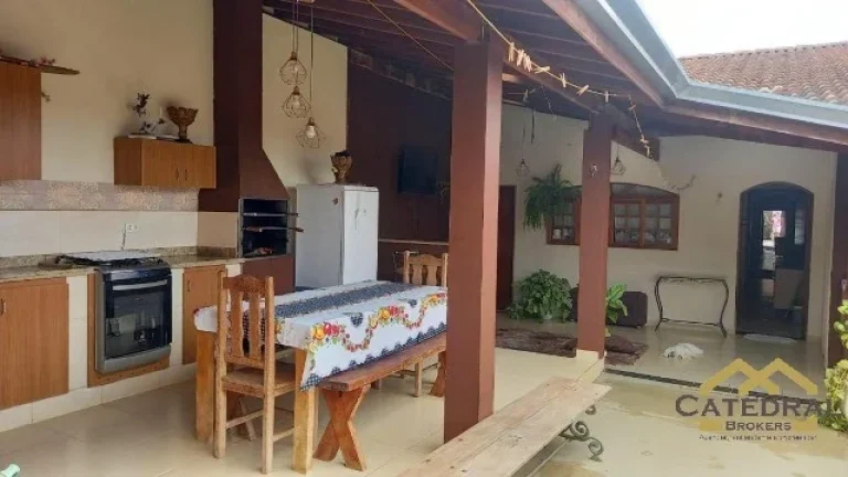 Imagem Casa térrea aconchegante de 3 dormitórios sendo uma suíte em Jarinu - SP