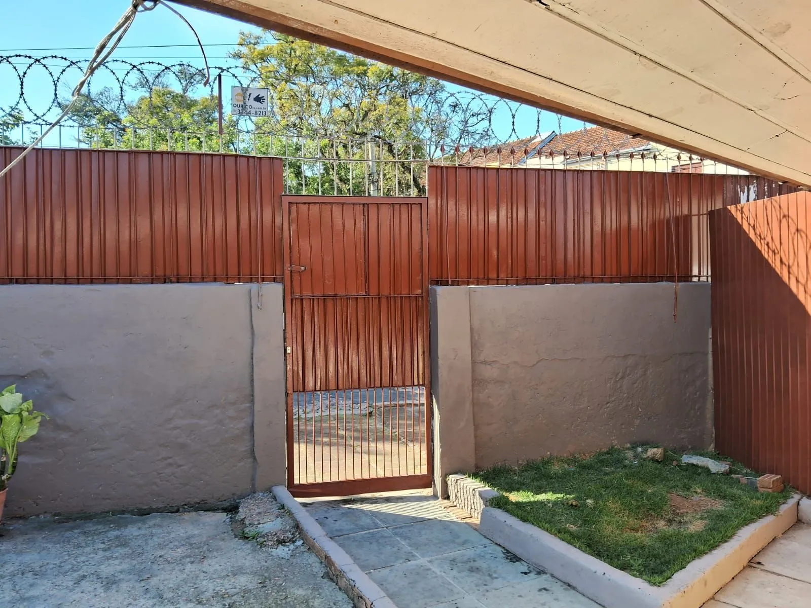 Imagem Casa para Venda - 132m², 3 dormitórios, sendo 1 suites, 3 vagas - Medianeira