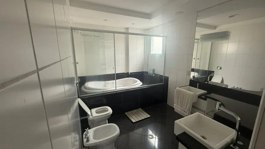 Imagem Sofisticado Apartamento no Canto do Forte / PG - 4 vagas
