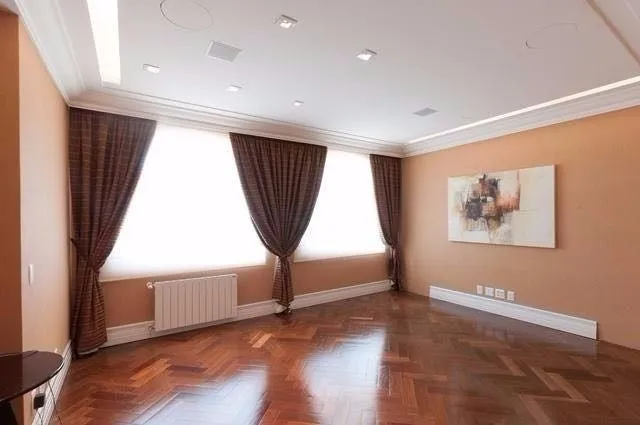 Imagem Mansão em condomínio fechado