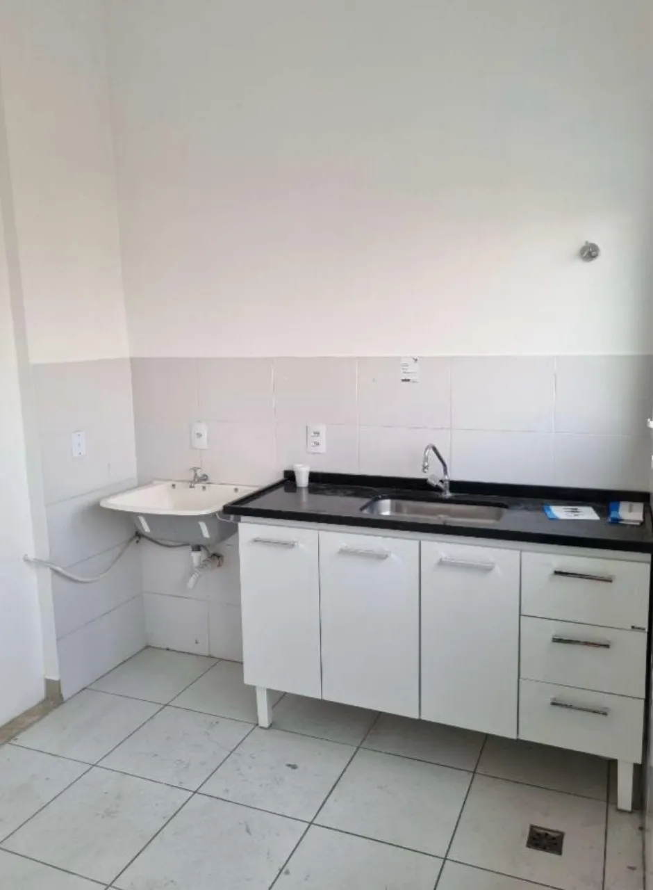 Imagem Sala Comercial para Locação na Vila Trujillo, Sorocaba-SP: 1 Sala, 2 Banheiros, 5 Vagas de Garagem - 150m² de Área