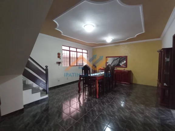 Imagem Casa com 3 quartos no bairro Iguaçu em Ipatinga