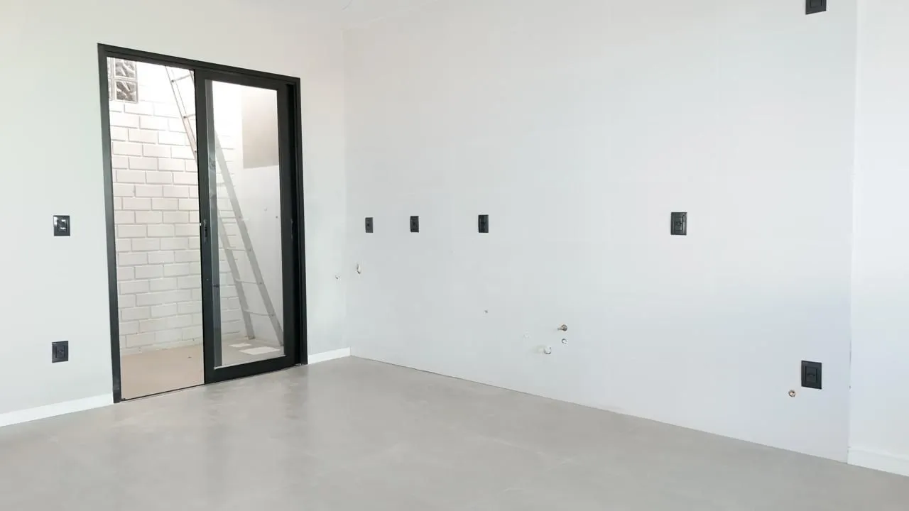 Imagem Oportunidade! 2 Dorms (1 Suíte) | Garagem 2 Carros | Excelente Localização em Canoas