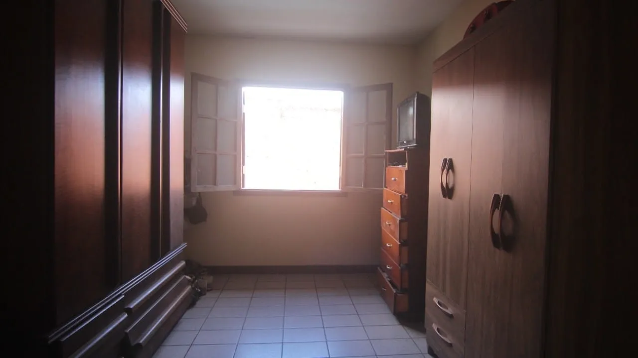 Imagem Casa à venda 3 Quartos, 1 Suite, 4 Vagas, 300M², Residencial Comercial Vila Verde, Pindamonhangaba - SP