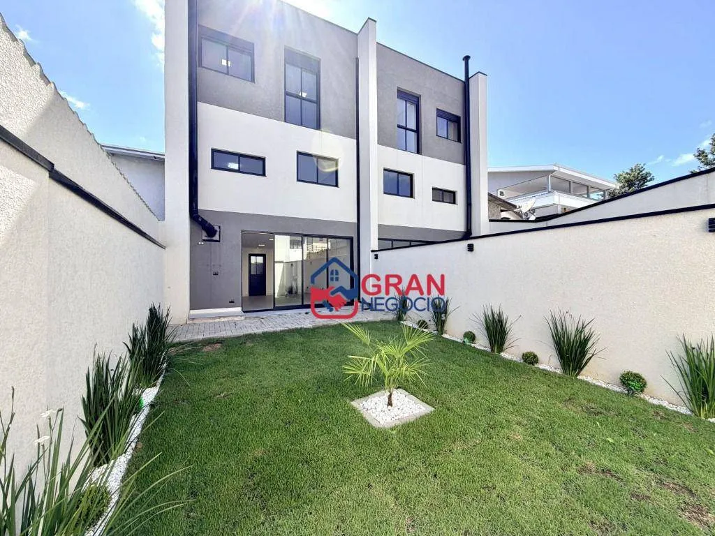 Imagem Triplex de Alto Padrão à Venda - Bairro São Pedro / SJP