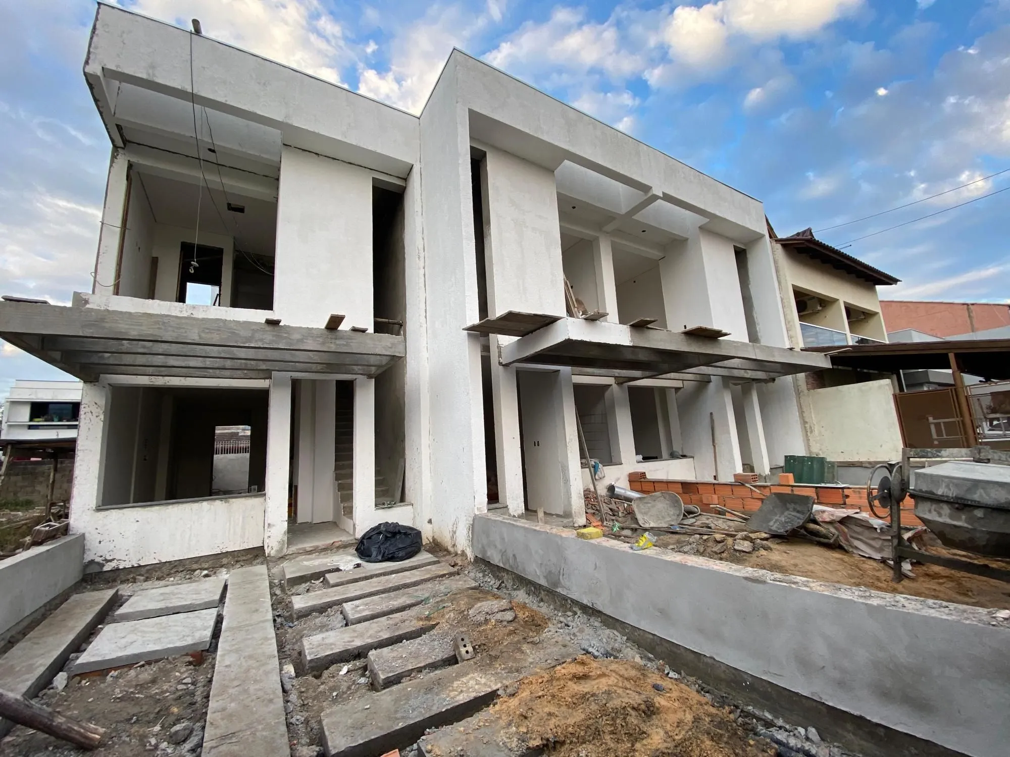 Imagem SOBRADO HIPICA - RESIDENCIAL MAVI