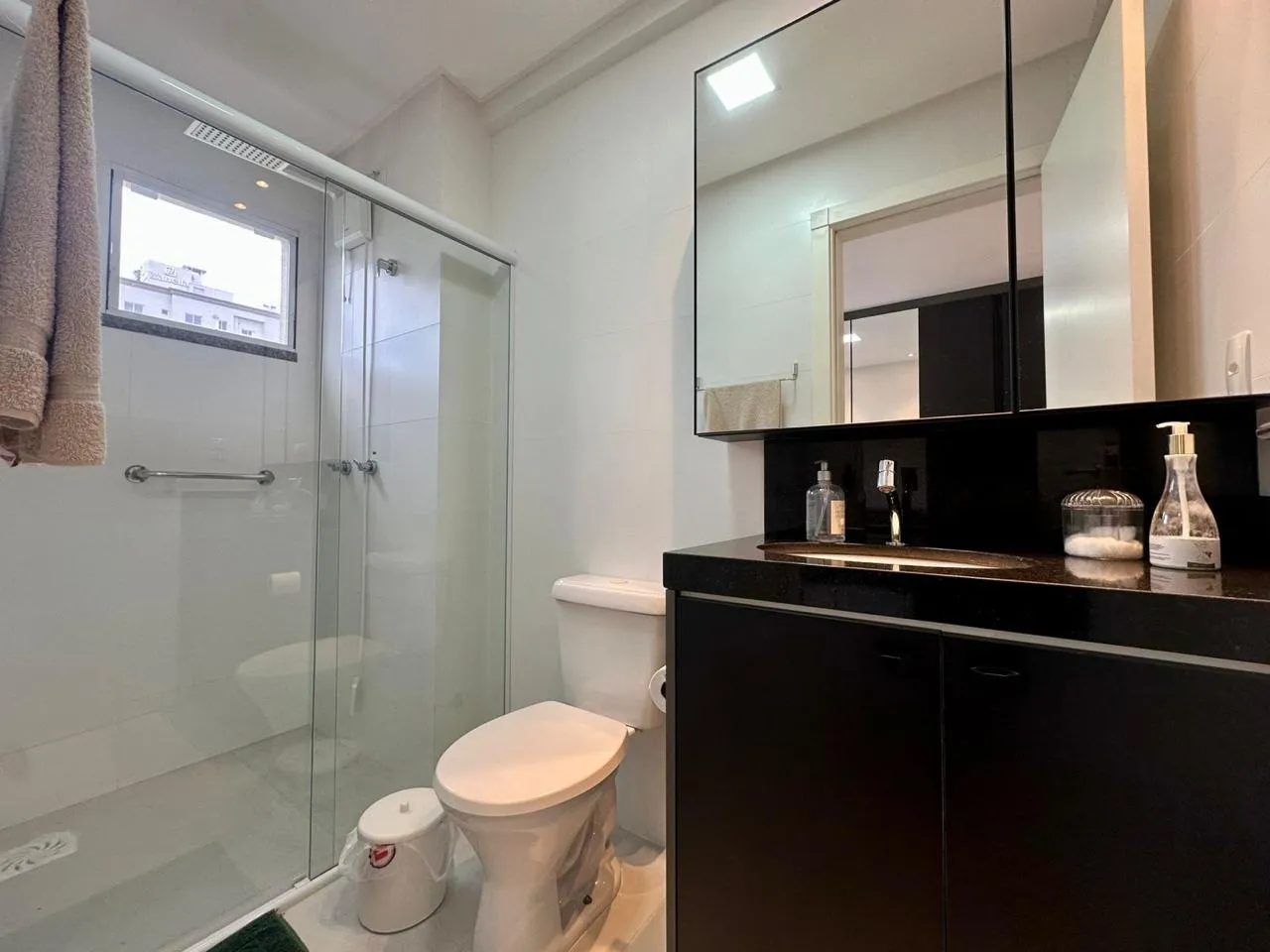 Imagem Apartamento à venda com 128m2 por R$ 1.590.000,00