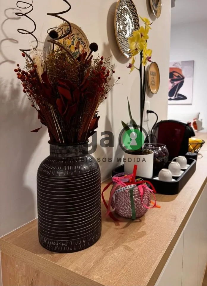 Imagem Apartamento á venda de 48m² mobiliado, 2 quartos (1 suíte) próximo Av Chucrizaidan