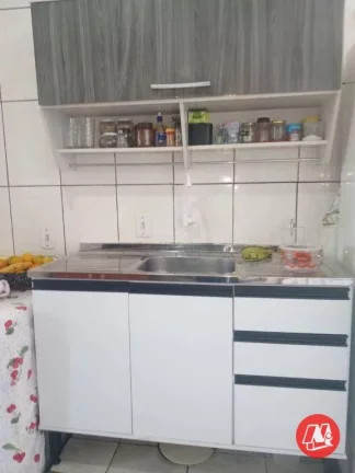 Imagem Na avenida Ipiranga, 2 dormitórios e sacada.