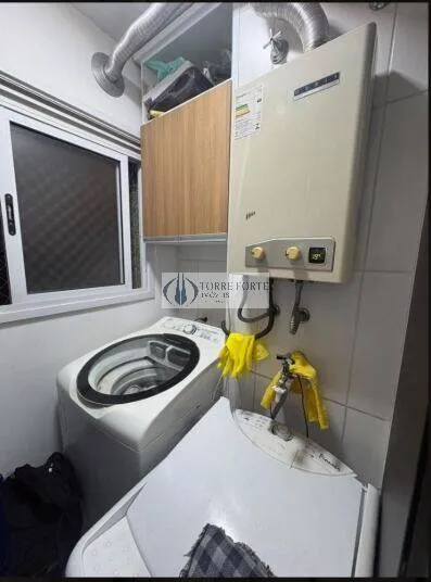 Imagem Apartamento com 2 dormitorios 1 vaga , varanda na Vila Carrão.