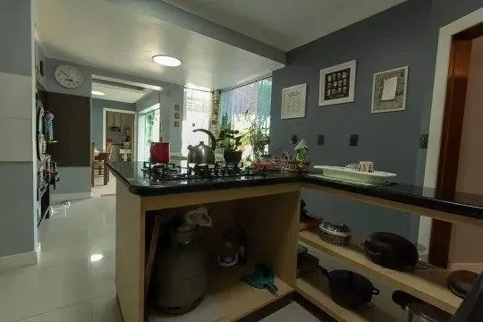 Imagem Casa de 4 dormitórios mobiliada para venda no Bairro Jardim Itu Sabara.