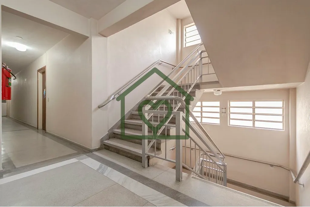 Imagem Apartamento com 2 quartos, à venda bairro Partenon. No bairro Partenon, conhecido por sua atmosfera...