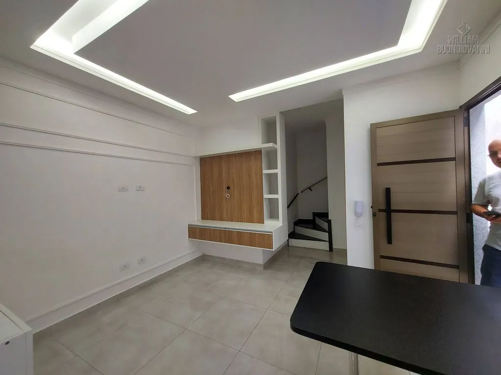 Imagem SOBRADO EM CONDOMINIO COM QUINTAL PRIVATIVO