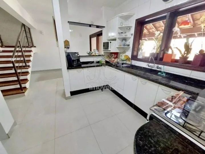Imagem CASA COM 4 DORMITÓRIOS NO CONDOMÍNIO RESIDENCIAL SÃO JOAQUIM- VALINHOS/SP