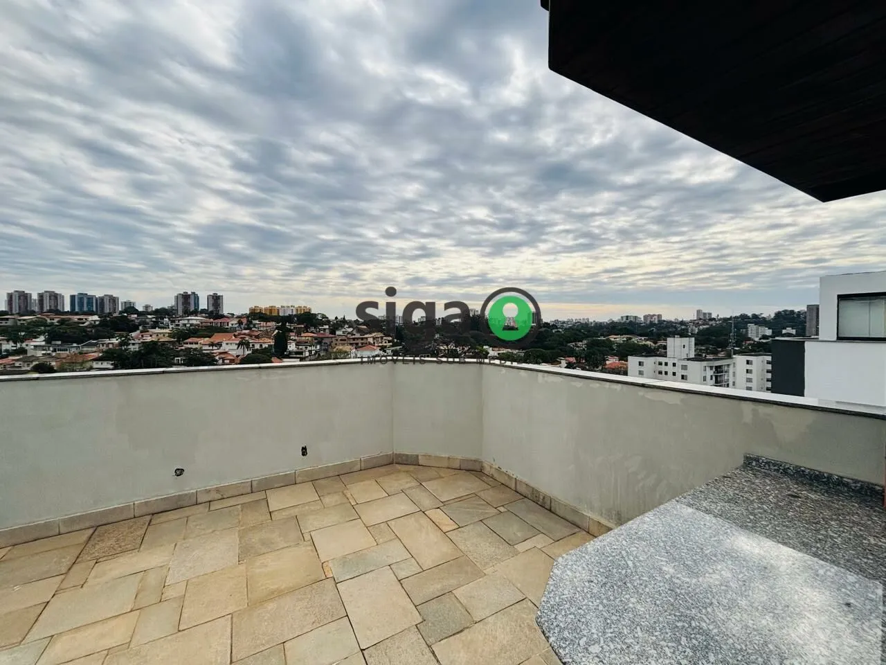 Imagem Cobertura à venda no Jardim Guedala | 227m² | 4 dormitórios | Piscina privativa