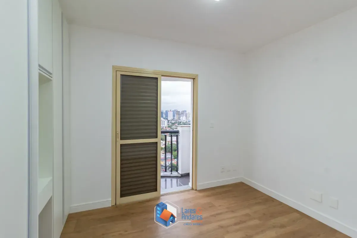 Imagem Apartamento para venda em Moema com 3 quartos, sendo 1 suíte, 112m²
