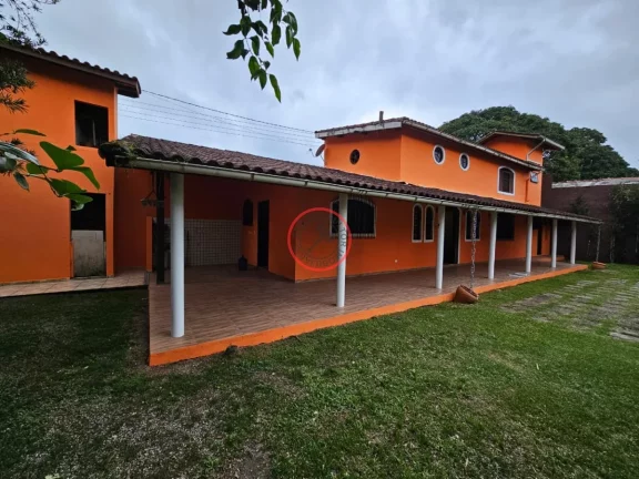 Imagem CASA A VENDA NO CENTRINHO DE BOISSUCANGA, COM 2 SUÍTES A 100 METROS DA PRAIA, ACEITA PERMUTA EM SÃO JOSÉ DOS CAMPOS