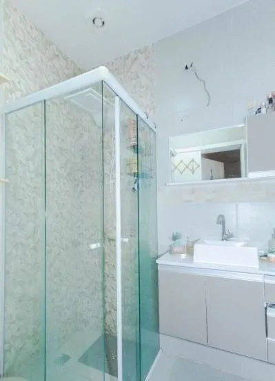 Imagem Casa no bairro Tristeza de 4 dormitórios e 4 vagas