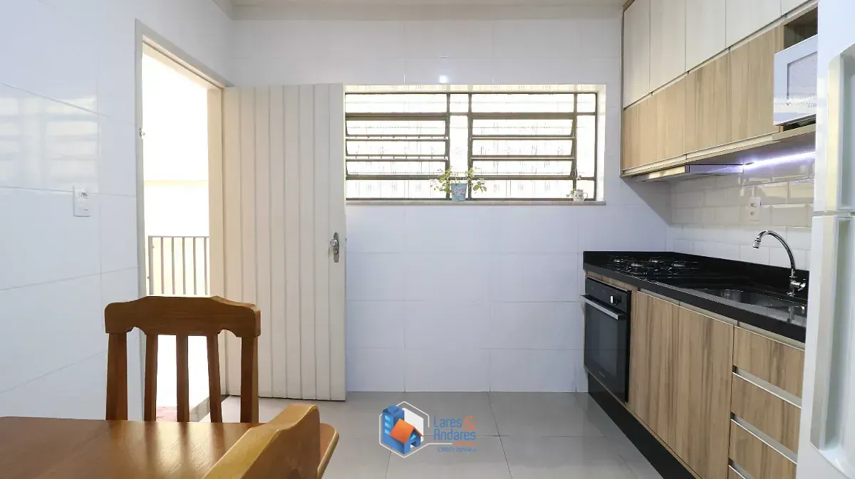 Imagem Sobrado para venda em Tremembé com 3 quartos, sendo 1 suíte, 190m²