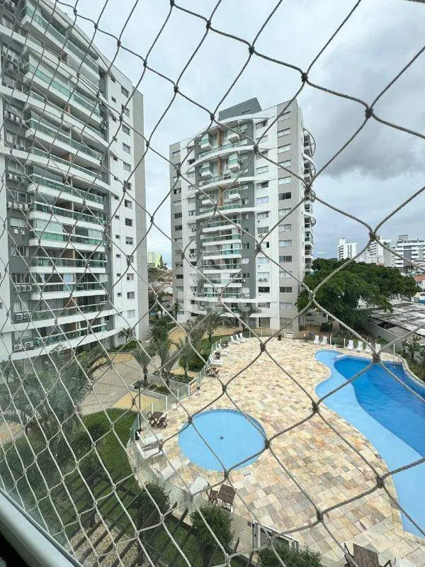Imagem Apartamento à venda com 2 quartos 1 suíte, 75,02m² em Barreiros São José