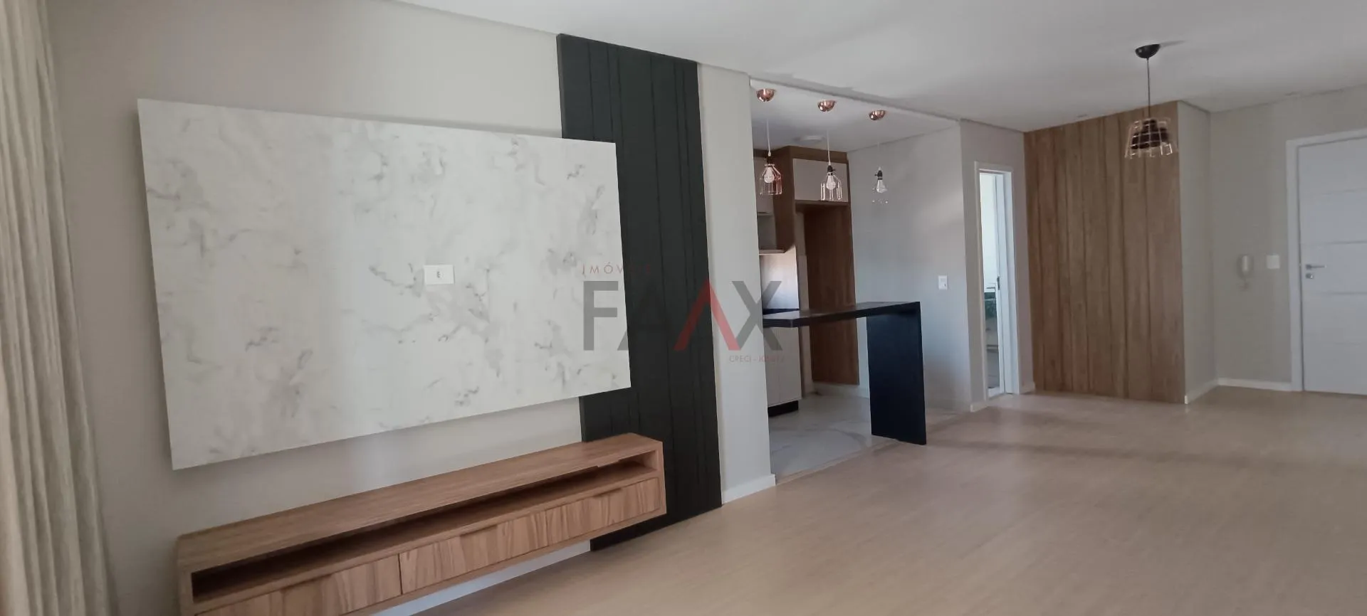 Imagem Apartamento à venda no Centro com 2 suítes mais vaga de garagem coberta