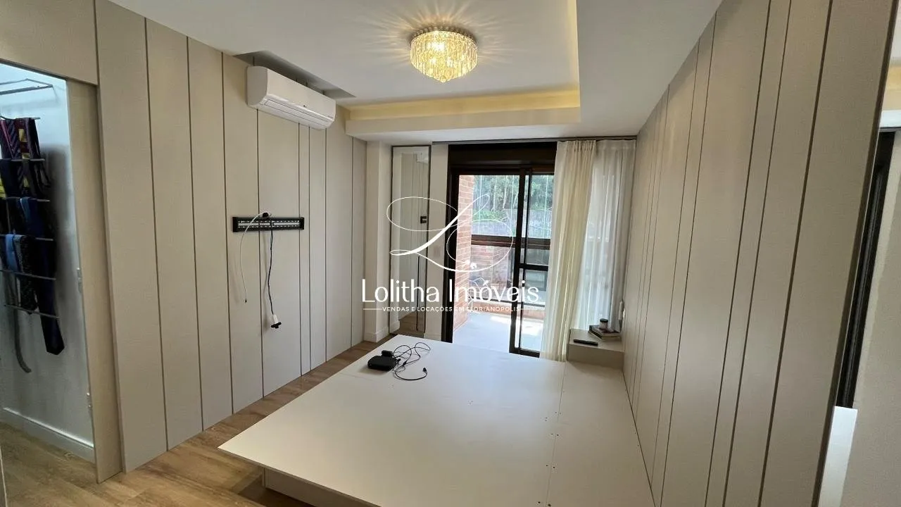 Imagem APARTAMENTO COM 4 DORMITÓRIOS, SENDO 2 SUÍTES À VENDA NO ITACORUBI - FLORIANÓPOLIS/SC