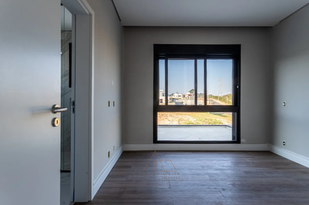 Imagem Venda de Casa de Luxo em Condomínio Fechado em Itu-SP 4 Quartos, 4 Suítes, 2 Salas e 3 Vagas de Garagem