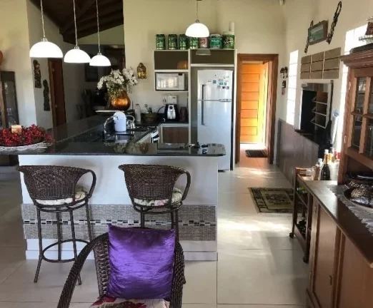 Imagem Casa de alto padrão em Garopaba-SC: conforto, privacidade e localização privilegiada!