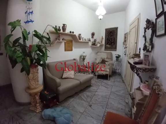 Imagem Apartamento à venda com 176m², 3 quartos, 1 suíte, 2 vagas no Gonzaga em Santos por R$799.000,00