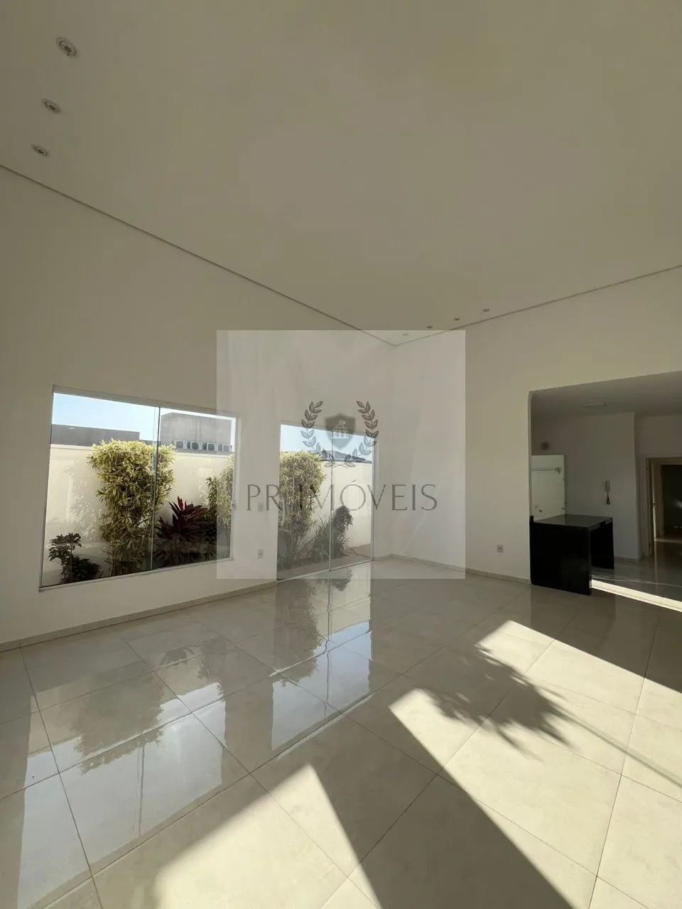 Foto do imóvel Casa de luxo à venda em Araraquara-SP, Condomínio Portal das Tipuanas: 3 quartos, 3 suites, 2 salas, 4 vagas, 194m².