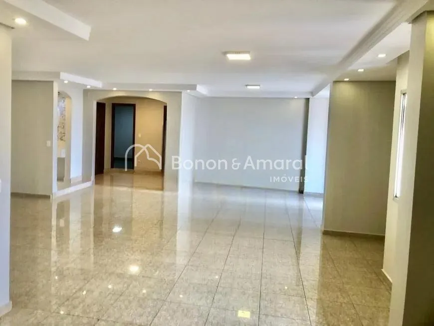 Imagem Apartamento de Alto Padrão à Venda no Cambuí - 330 m² com 4 Quartos e Lazer Completo